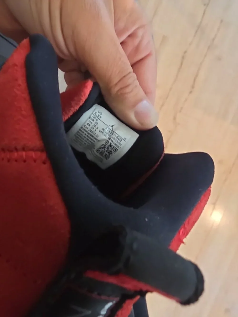 Nike Air Jordan 12 Retro GS Reverse Flu Game Varsity Red Black 153265-602...